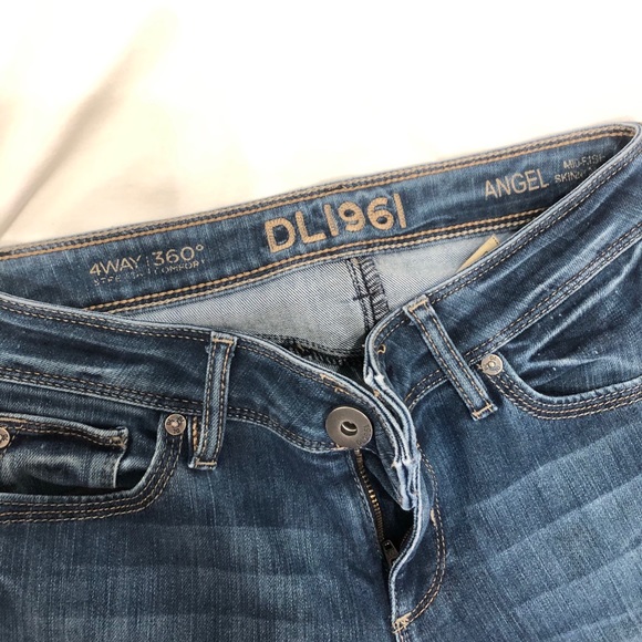 DL1961 Angle Mid-Ride Skinny Jeans - Picture 5 of 5